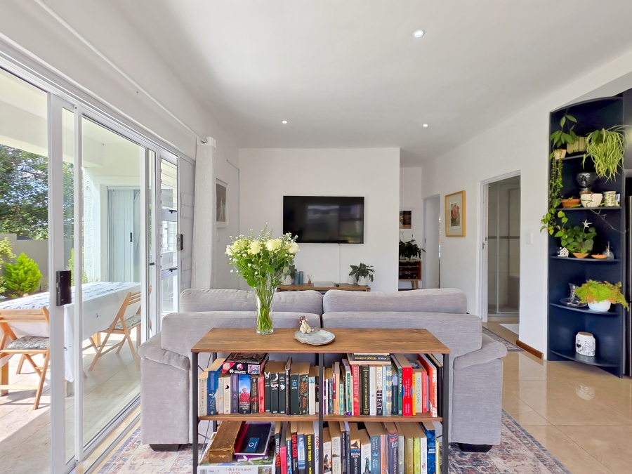 2 Bedroom Property for Sale in Belle Constantia Western Cape